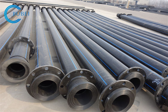 สีดําที่มีเส้นสีฟ้า HDPE ท่อการบดสําหรับความหนาที่กําหนดเองและการเชื่อมต่อ flange เหล็ก