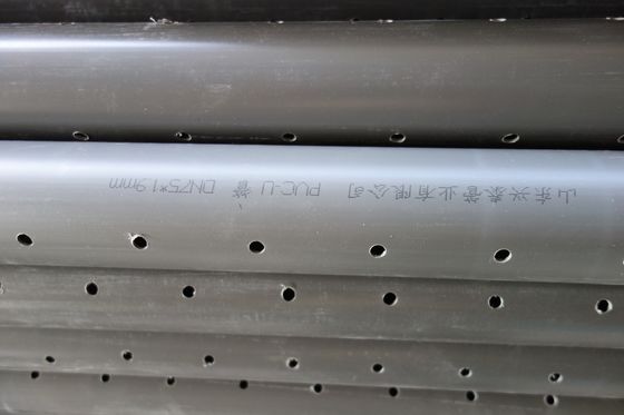 ราคาท่อชลประทานระบายน้ําระบายน้ํา PVC ความดันสูง UPVC ขุด 2 นิ้ว 4 นิ้ว